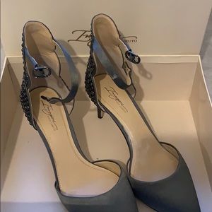 Dressy Vince Camuto IM-MONA deluxe satin heels